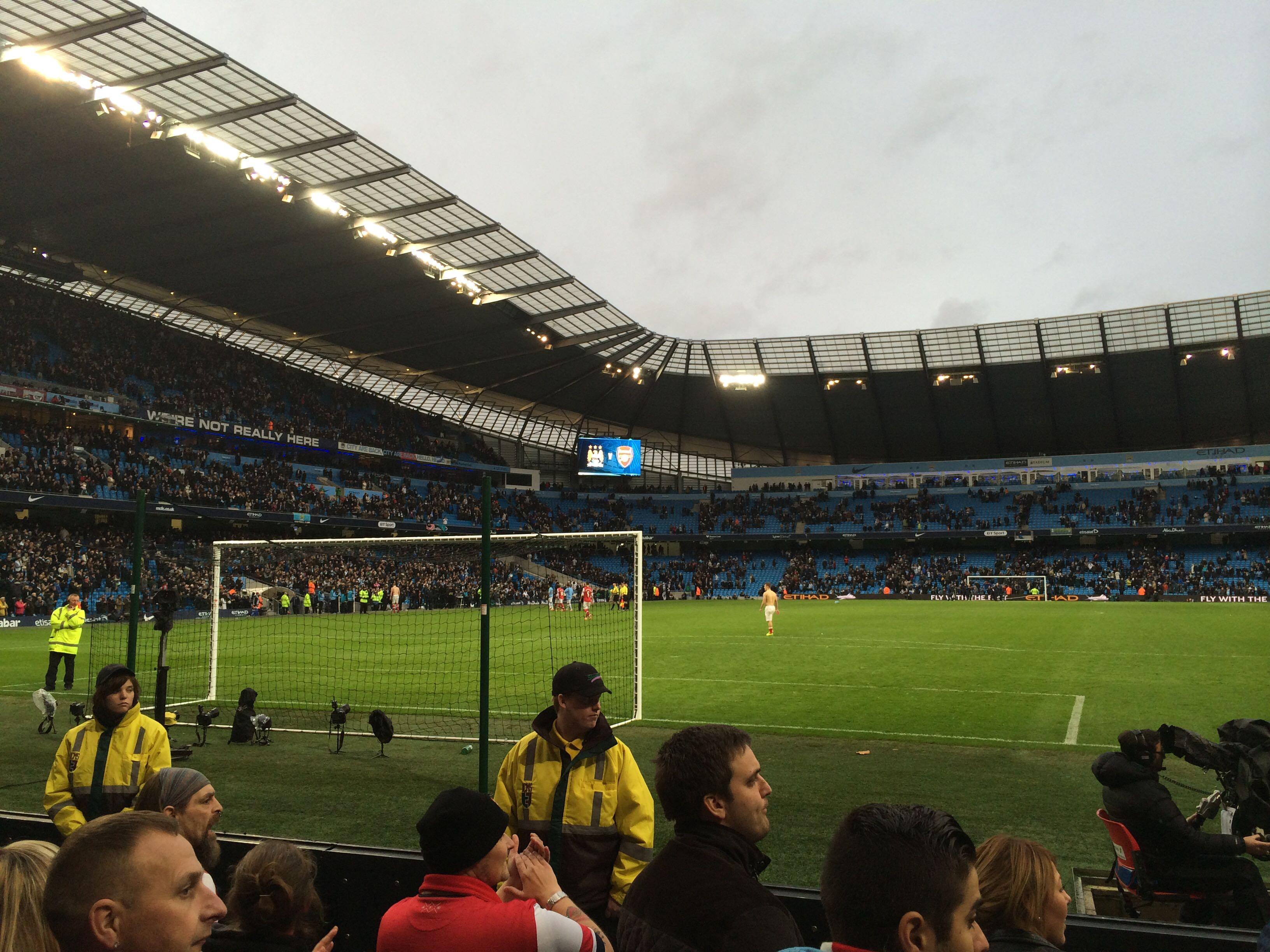 球之间的交 球之间的交